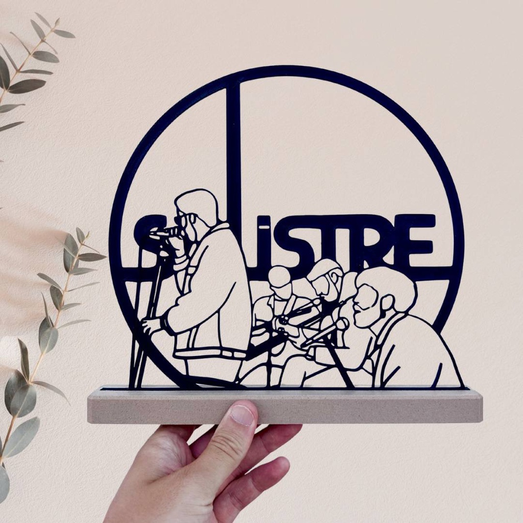 Silueta personalizada + logo